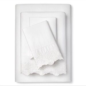 Simply SHABBY CHIC Woodrose Embroidered Hem | ONE Pillowcase | 250 Thread